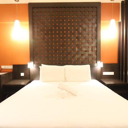 Millennium Suite At Pyramid Tower Petaling Jaya Ngoại thất bức ảnh