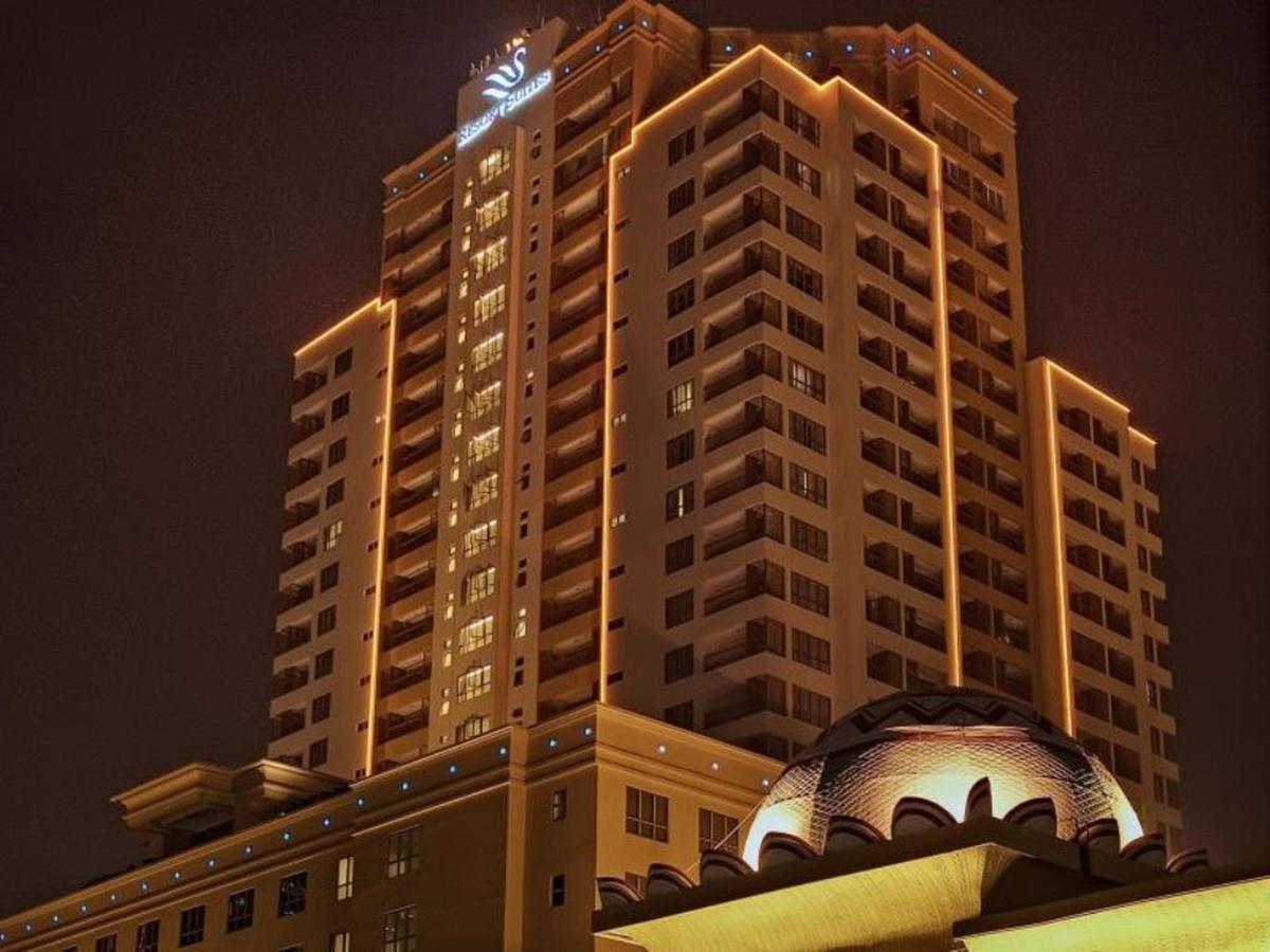 Millennium Suite At Pyramid Tower Petaling Jaya Ngoại thất bức ảnh