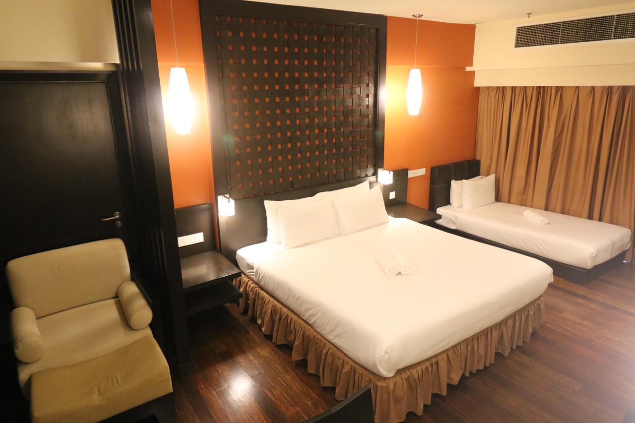 Millennium Suite At Pyramid Tower Petaling Jaya Ngoại thất bức ảnh