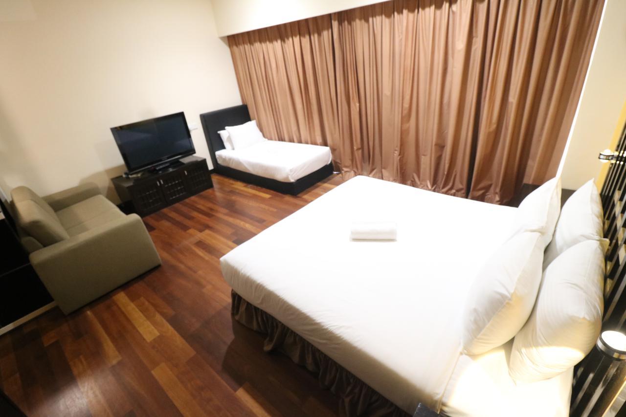 Millennium Suite At Pyramid Tower Petaling Jaya Ngoại thất bức ảnh